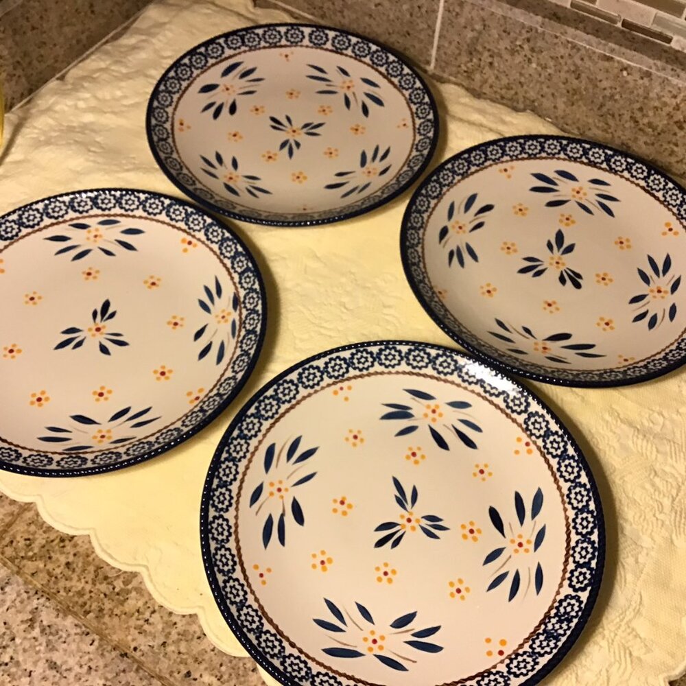 NEW Temptations 10.5" old world blue dinner plates (4) - Picture 7 of 8
